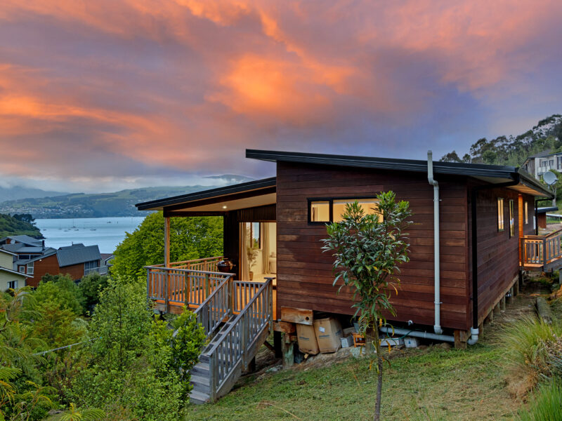 Sun, Sea, Panoramic Views: Spacious Cass Bay Beach house
