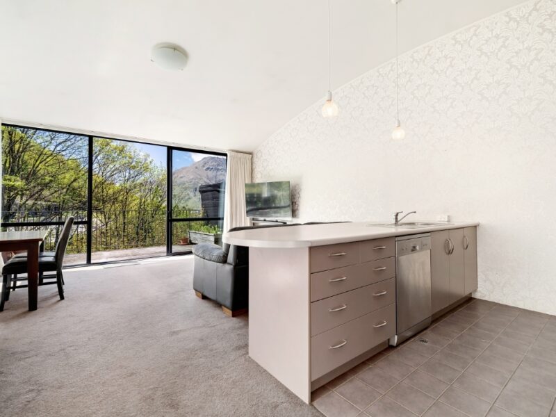 QT place with Remarkble view