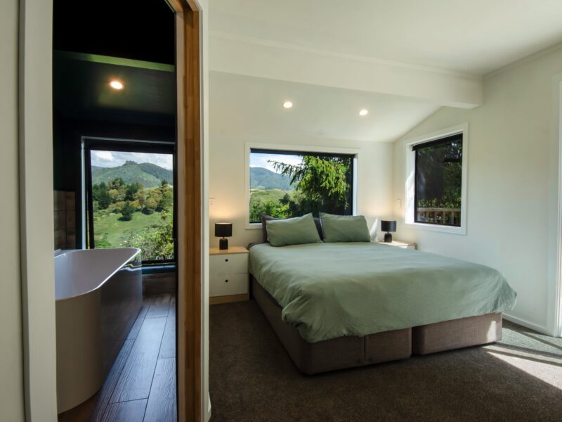 City Convenience with Rural Views in Nelson City