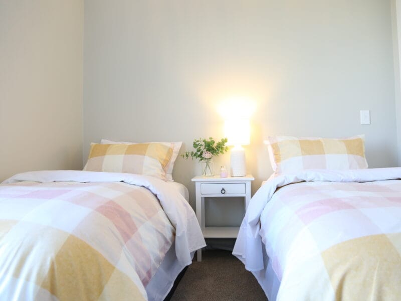 Skyline Vista - Entire New Home with Luxe View