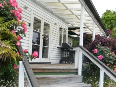 Magpie Cottage Homestay Bed & Breakfast