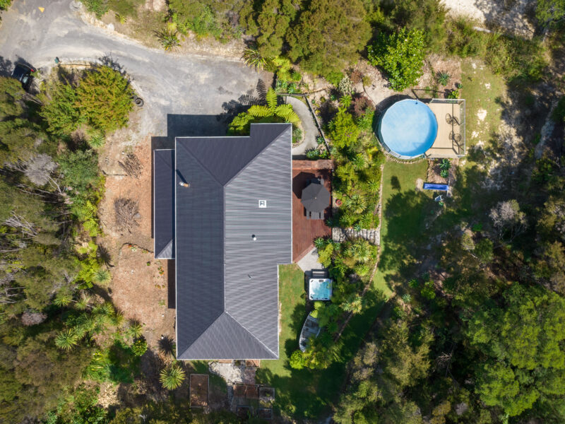 Sunny Paihia Retreat with BBQ, Spa and Pool