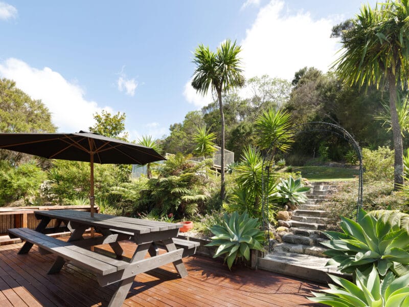 Sunny Paihia Retreat with BBQ, Spa and Pool