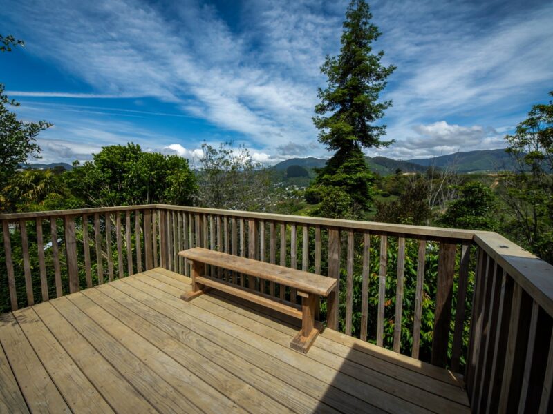 City Convenience with Rural Views in Nelson City