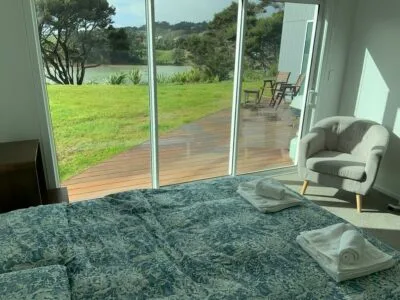 Modern Bach, Supreme Views