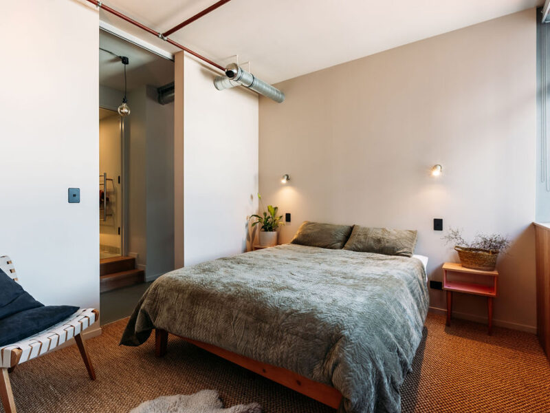 Central City Spacious Apartment