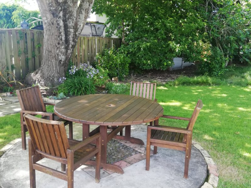 Comfortable, private sleepout