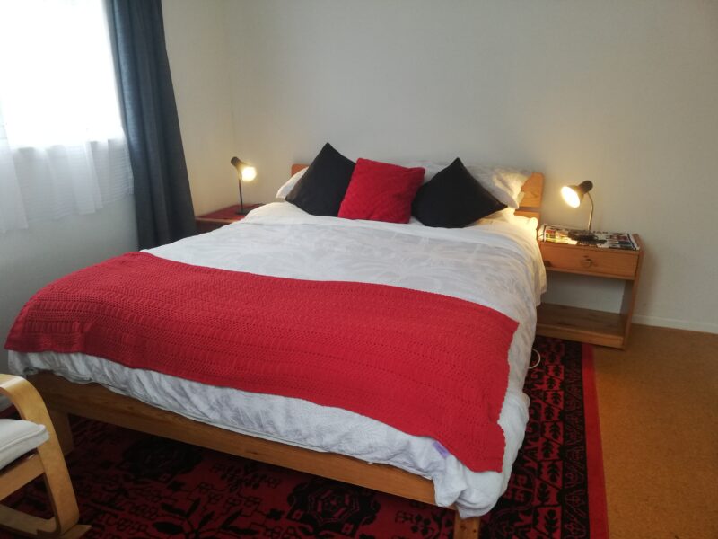 Comfortable, private sleepout