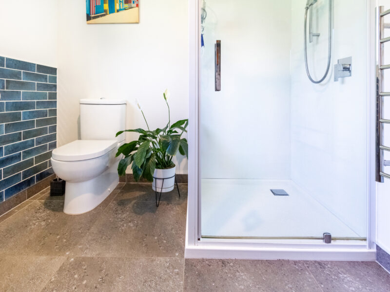 Sun, Sea, Panoramic Views: Spacious Cass Bay Beach house