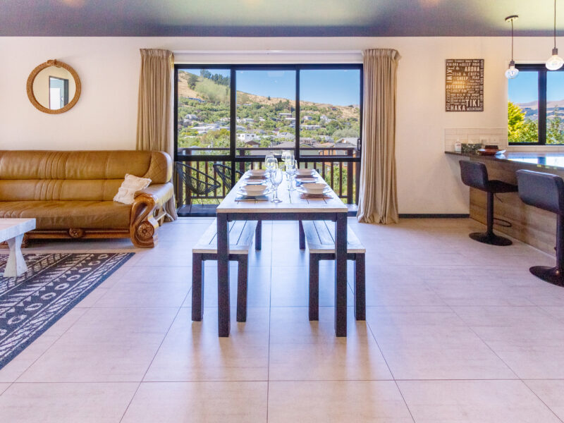 Sun, Sea, Panoramic Views: Spacious Cass Bay Beach house