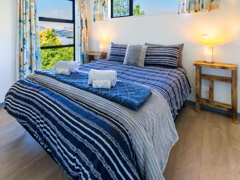 Sun, Sea, Panoramic Views: Spacious Cass Bay Beach house