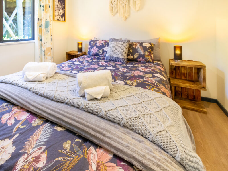 Sun, Sea, Panoramic Views: Spacious Cass Bay Beach house