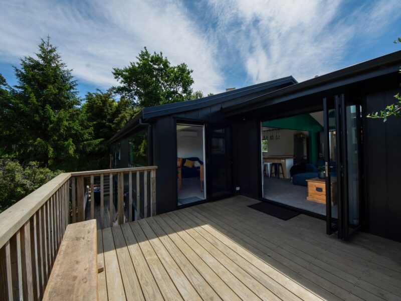 City Convenience with Rural Views in Nelson City