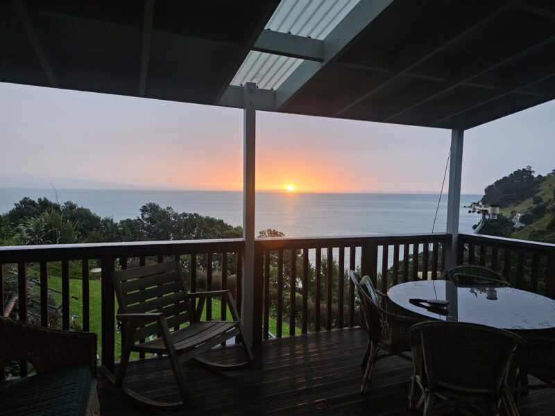 WAIKAWAU RETREAT -Thames Coast seaviews.