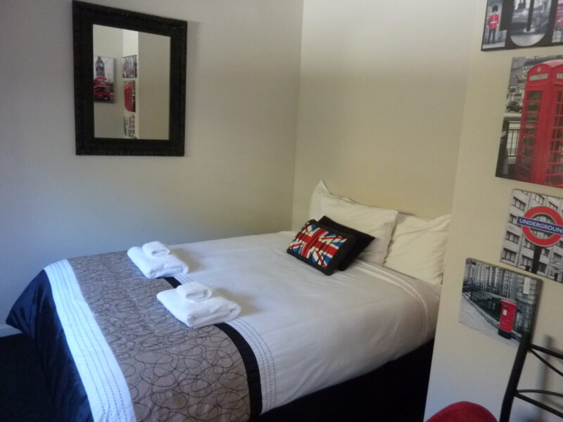 Selah Retreat - Peaceful with a Stunning View!