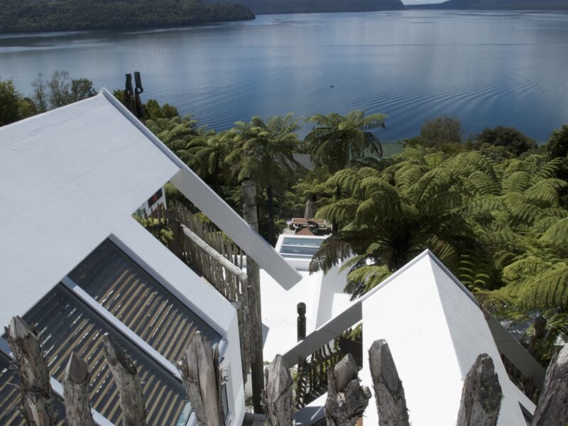 te Whare - Lake Tarawera (Aroha Suite)
