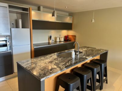 Lakeview Apartment