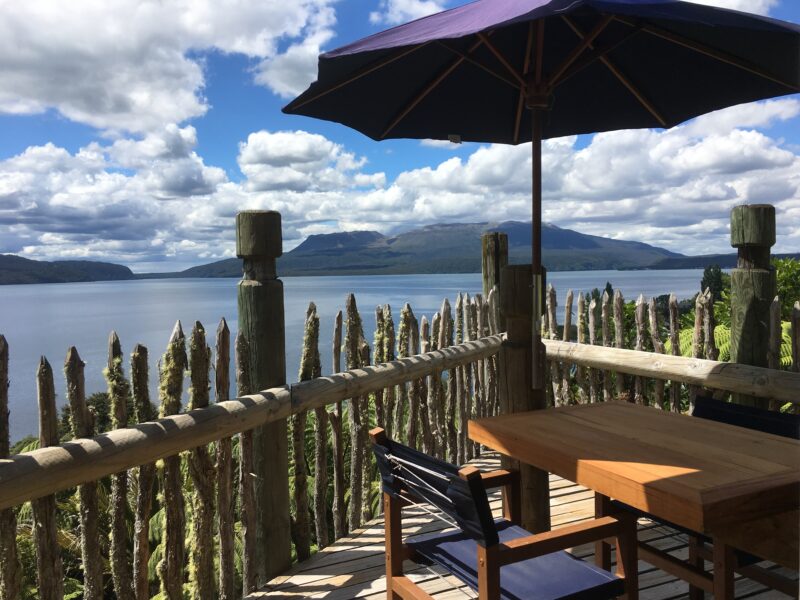 te Whare - Lake Tarawera (Aroha Suite)