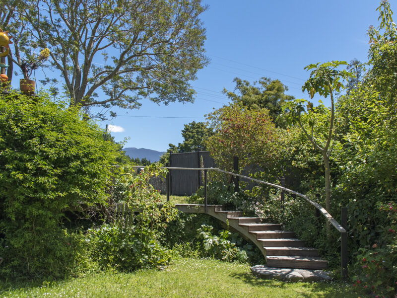 Streamside chalet in Golden Bay