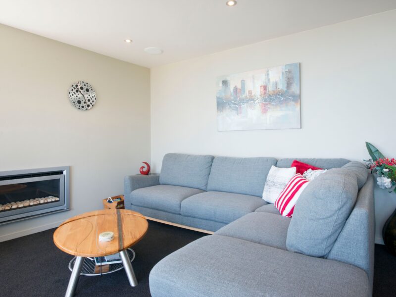 Selah Retreat - Peaceful with a Stunning View!