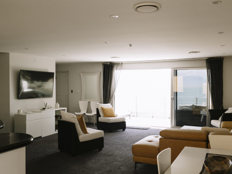 Nelson Beachfront Luxury Apartment