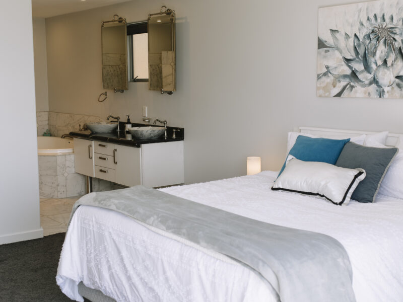 Nelson Beachfront Luxury Apartment