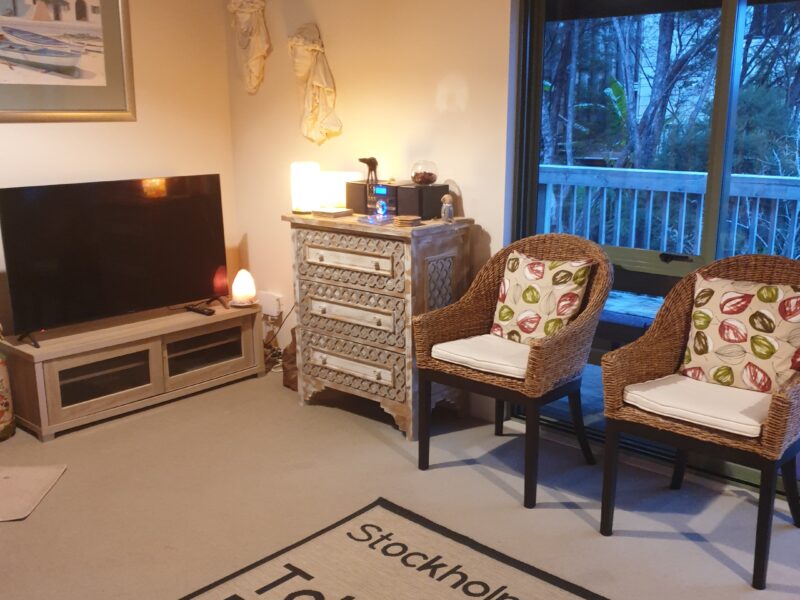 Tree Tops stunning water & Reserve Views