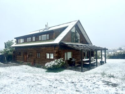 Log Cabin, Views, Walk to Town