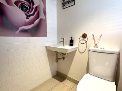 Log Cabin, Views, Walk to Town