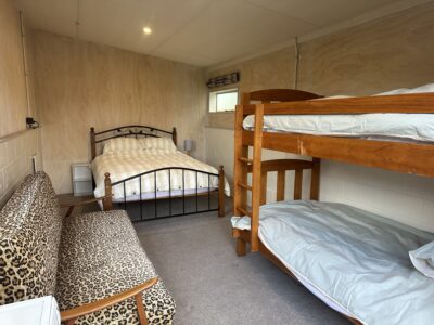 Log Cabin, Views, Walk to Town