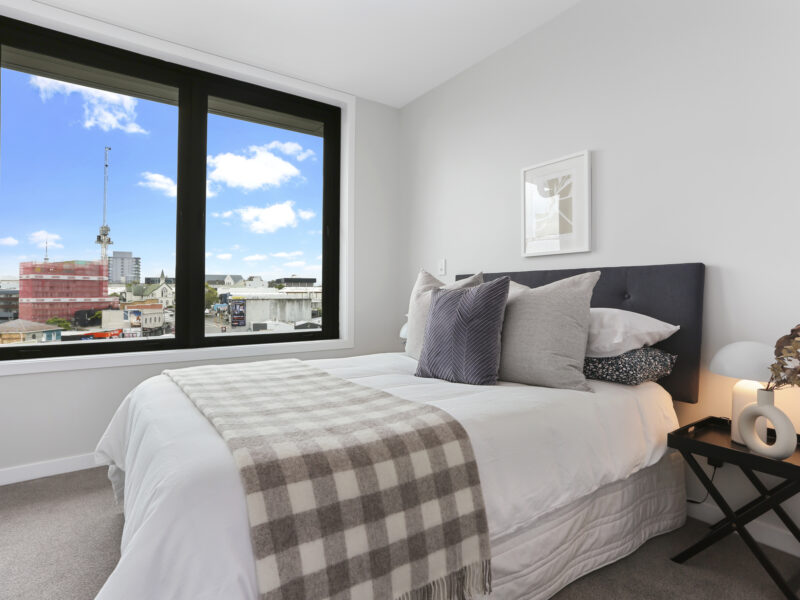 Enfield Sky- Brand New Penthouse