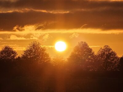 Sweeping Lake View Retreat