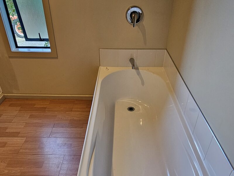 Sweeping Lake View Retreat