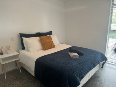 Lake Front Apartment Two Mile Bay