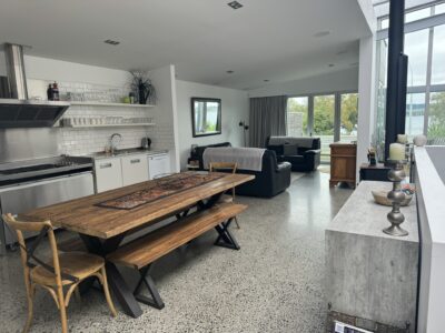 Lake Front Apartment Two Mile Bay