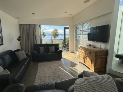 Lake Front Apartment Two Mile Bay