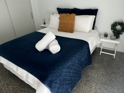 Lake Front Apartment Two Mile Bay