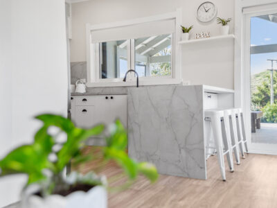 Karapiro Cottage Lake views