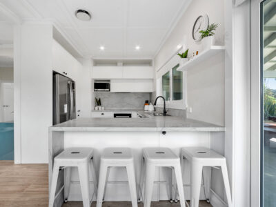 Karapiro Cottage Lake views