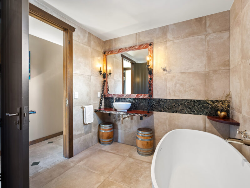 HawkRidge Alpine Honeymoon Suite