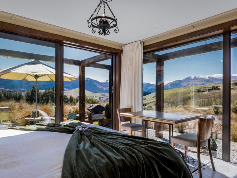 HawkRidge Alpine Honeymoon Suite