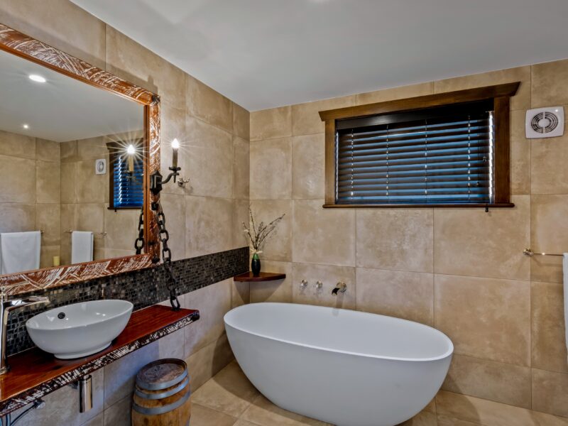 HawkRidge Alpine Honeymoon Suite