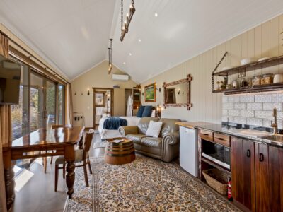HawkRidge Honeymooners Chalet