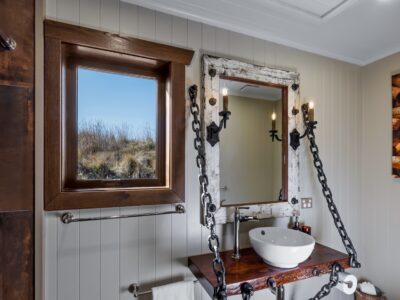 HawkRidge Honeymooners Chalet