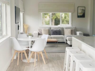 Karapiro Cottage Lake views