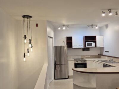 Family friendly Berhampore Apartment with indoor pool and gym