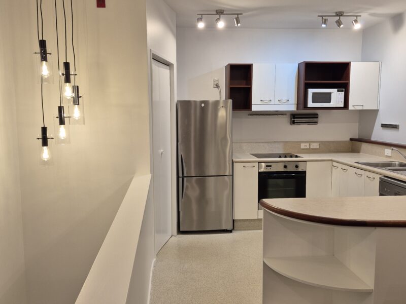 Family friendly Berhampore Apartment with indoor pool and gym