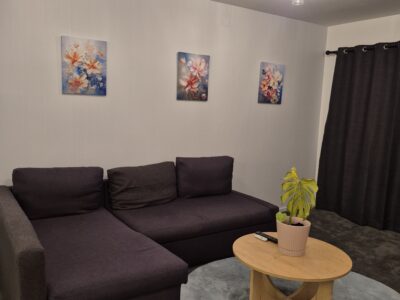 Family friendly Berhampore Apartment with indoor pool and gym