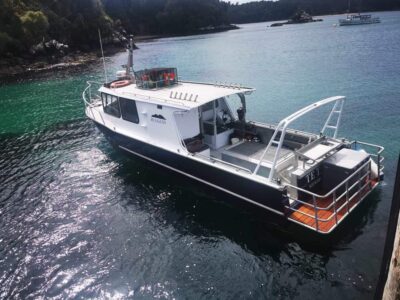 Stewart Island, New Zealand, Accommodation and Charters