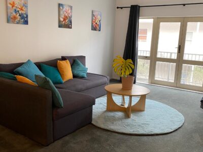 Family friendly Berhampore Apartment with indoor pool and gym